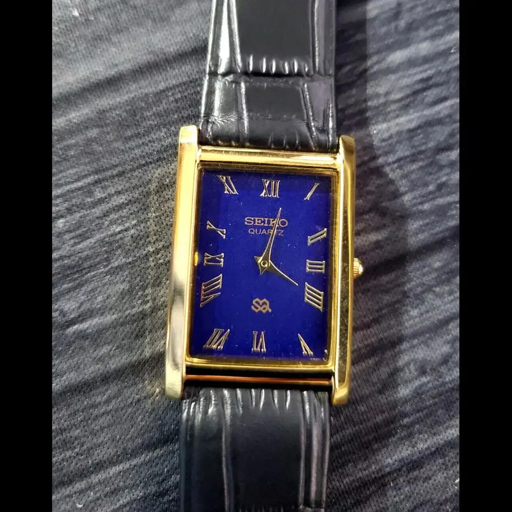 Vintage Tank Men‎ Tank Blue Dial Black Leather Dress Watch New Mvt & Batt 🌟